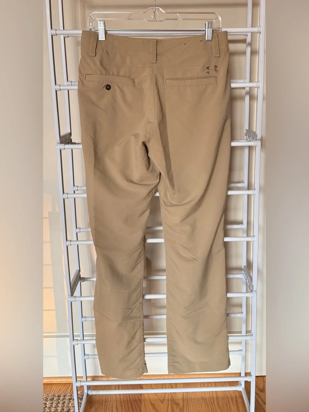 Under Armour Men’s Golf Khaki Pants Loose Fit Straight Leg ~ Sz 30/30 ~ VGUC